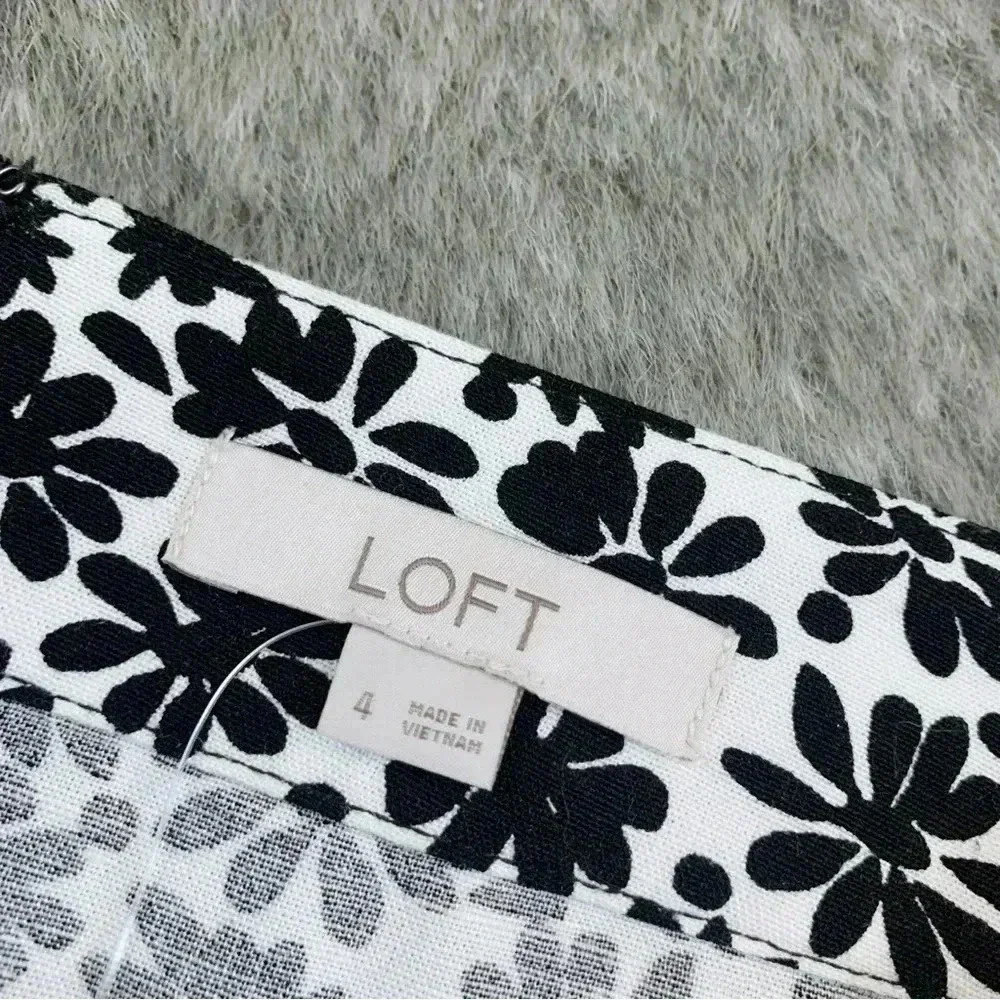 LOFT Daisy Ruffle Wrap Skirt